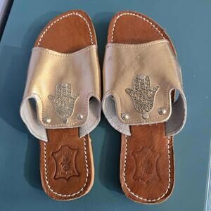NEW Size 9 Handmade Moroccan Hamza Gold Flat Leather Slide Sandals Travel Vacay